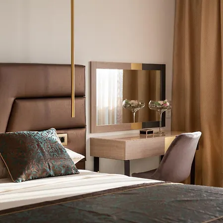 Infinity Blue & Golden Sky By Malibu Collection Vila Vir