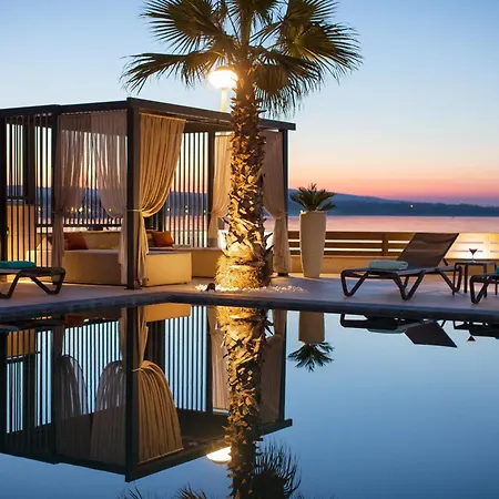 Infinity Blue & Golden Sky By Malibu Collection Vila Vir