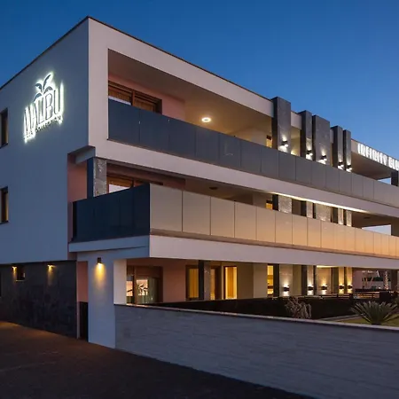 Infinity Blue & Golden Sky By Malibu Collection Vila Vir