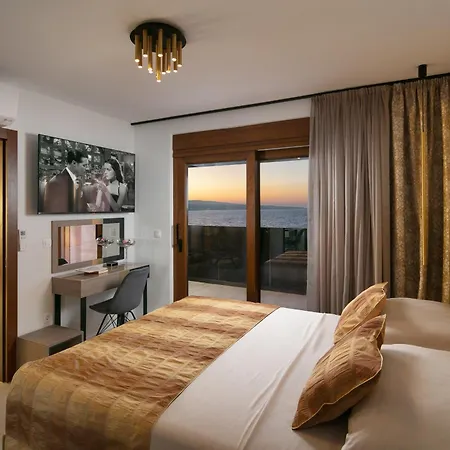 Infinity Blue & Golden Sky By Malibu Collection Villa *